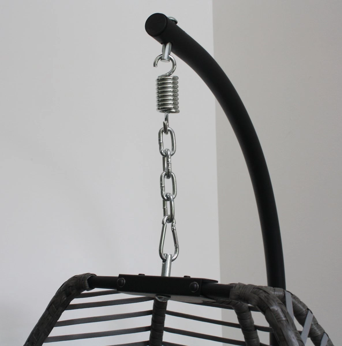 Pro Garden Lowander Hangstoel Egg 191x126x126- Schommelstoel Met Rattan Cocoon En Robuust Stalen Standaard Incl. Kussens - Volledig Inklapbaar - Lichtgrijs - Afbeelding 6