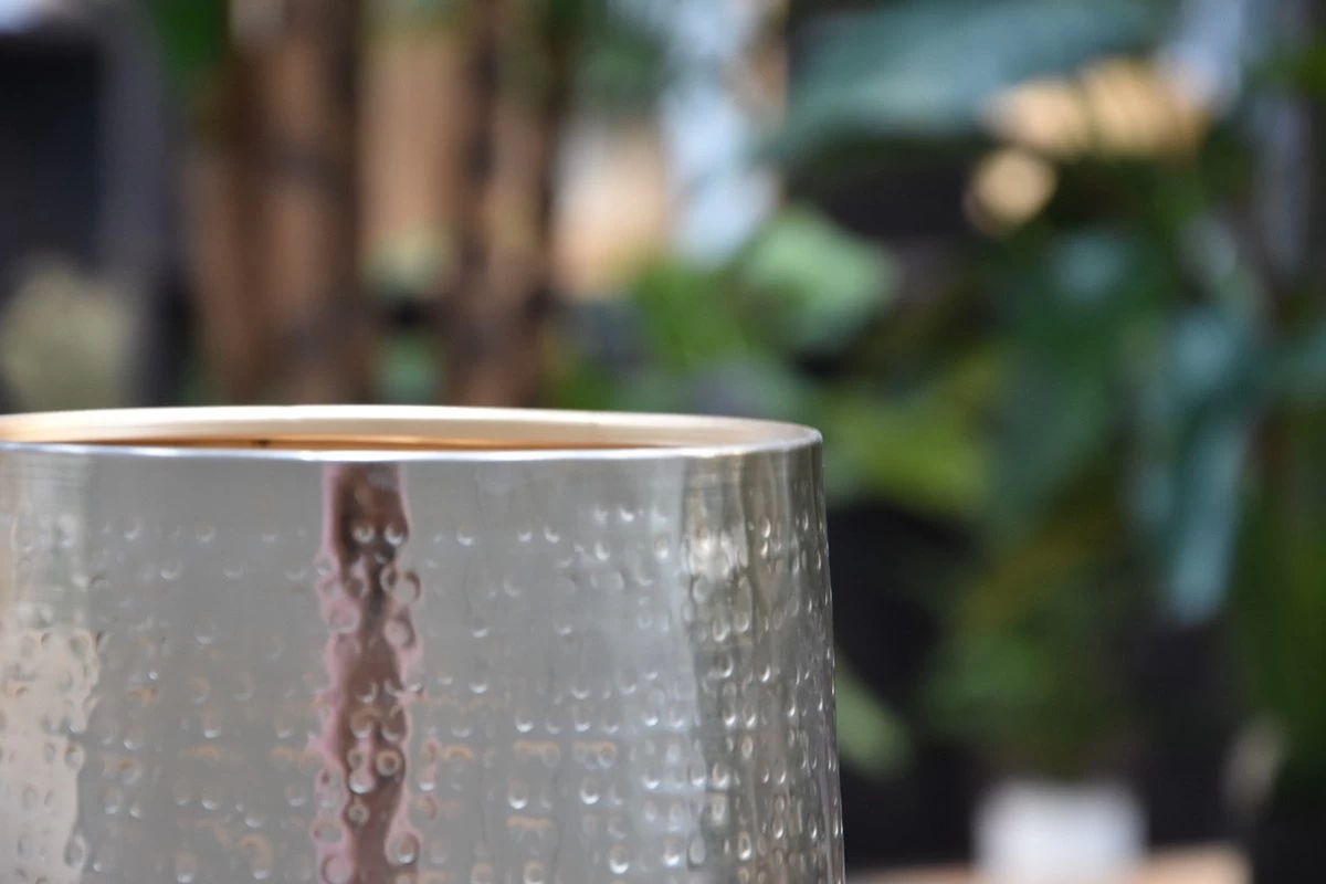 Gina Da - Bloempot - Karakter - Goud - Metaal - 15 Cm Hoog - Afbeelding 2