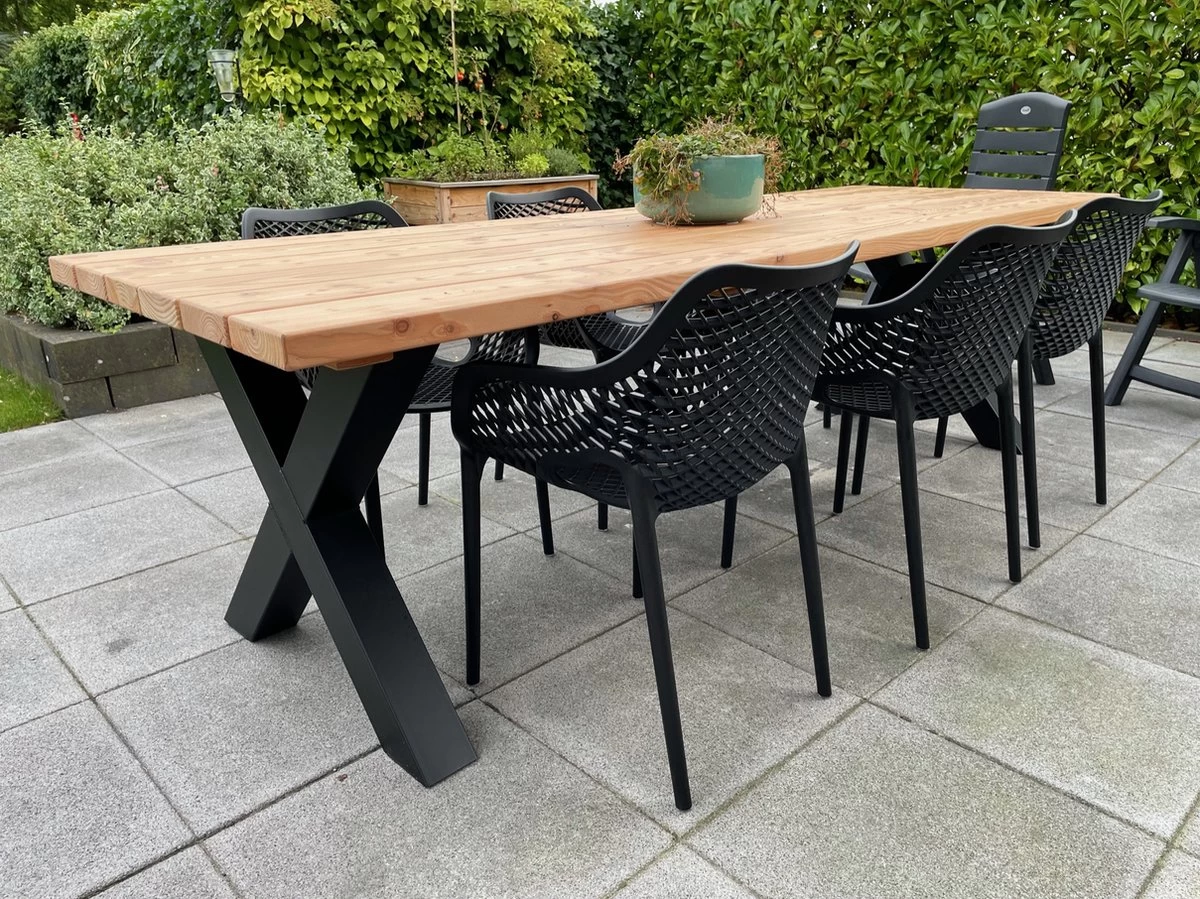 Tuintafel Douglas 220 Cm X 90 Cm | Stalen Poten | + Montage | Duurzame Eettafel | Onderhoudsarm 6-8 Personen | Geschaafd Hout | DuuMaa - Afbeelding 4